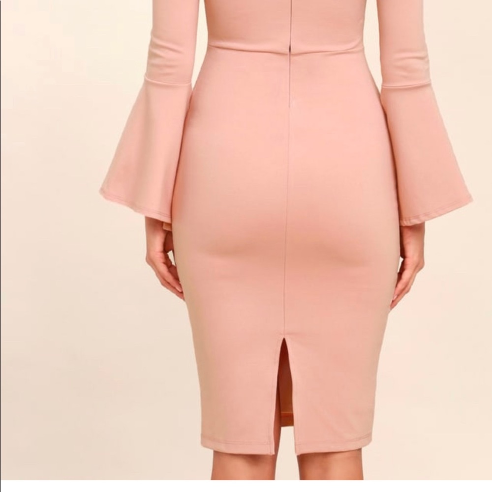 Lulus 👗 - Picture 2 of 3